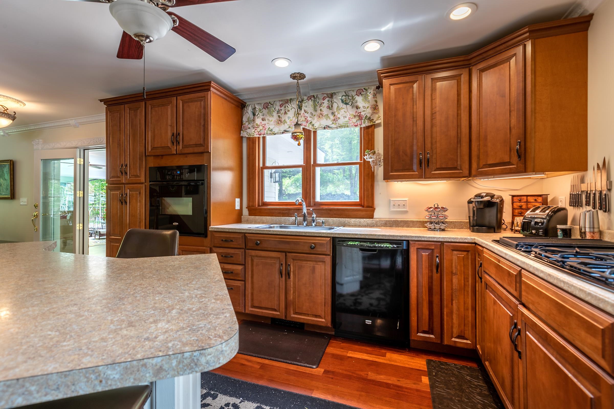 954 S Road Peru, VT 05152 - Photo 8 of 40