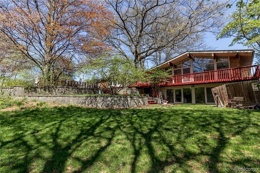 4165 Valley Forge Road Bloomfield Hills, MI 48301 - Photo 42 of 43 4165 Valley Forge (38 of 39).jpg