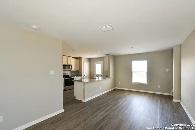 $1,465 | 3223 Begonia Bend, San Antonio, TX 78222