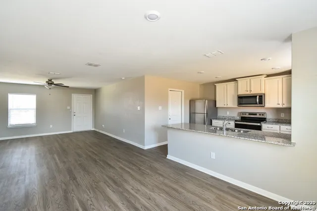 $1,465 | 3223 Begonia Bend, San Antonio, TX 78222