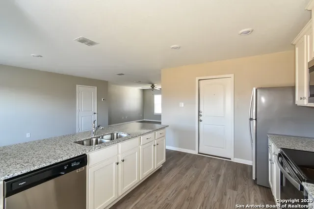 $1,465 | 3223 Begonia Bend, San Antonio, TX 78222