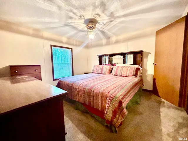 $179,500 | 2282 Logan Road, West Frankfort, IL 62896