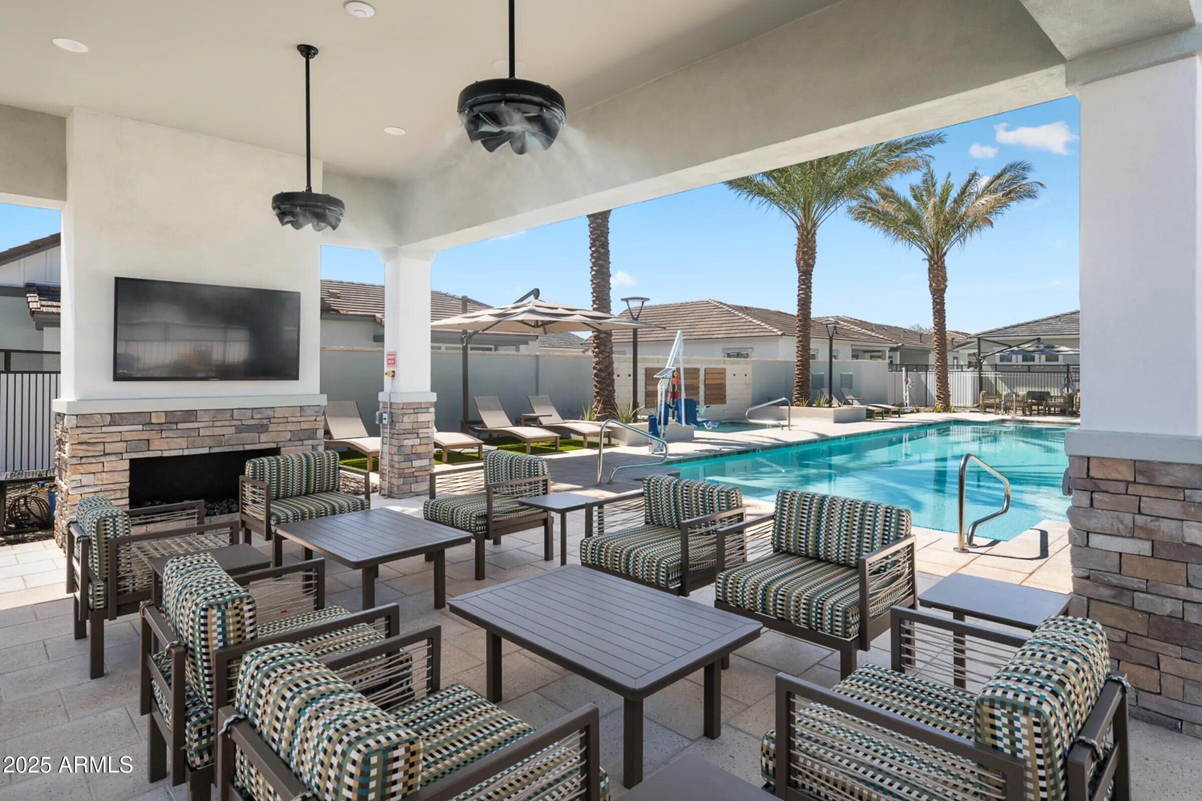 15601 West Cactus Road, Unit S1009 El Mirage, AZ 85335 - Photo 9 of 18 Out Door Lounge