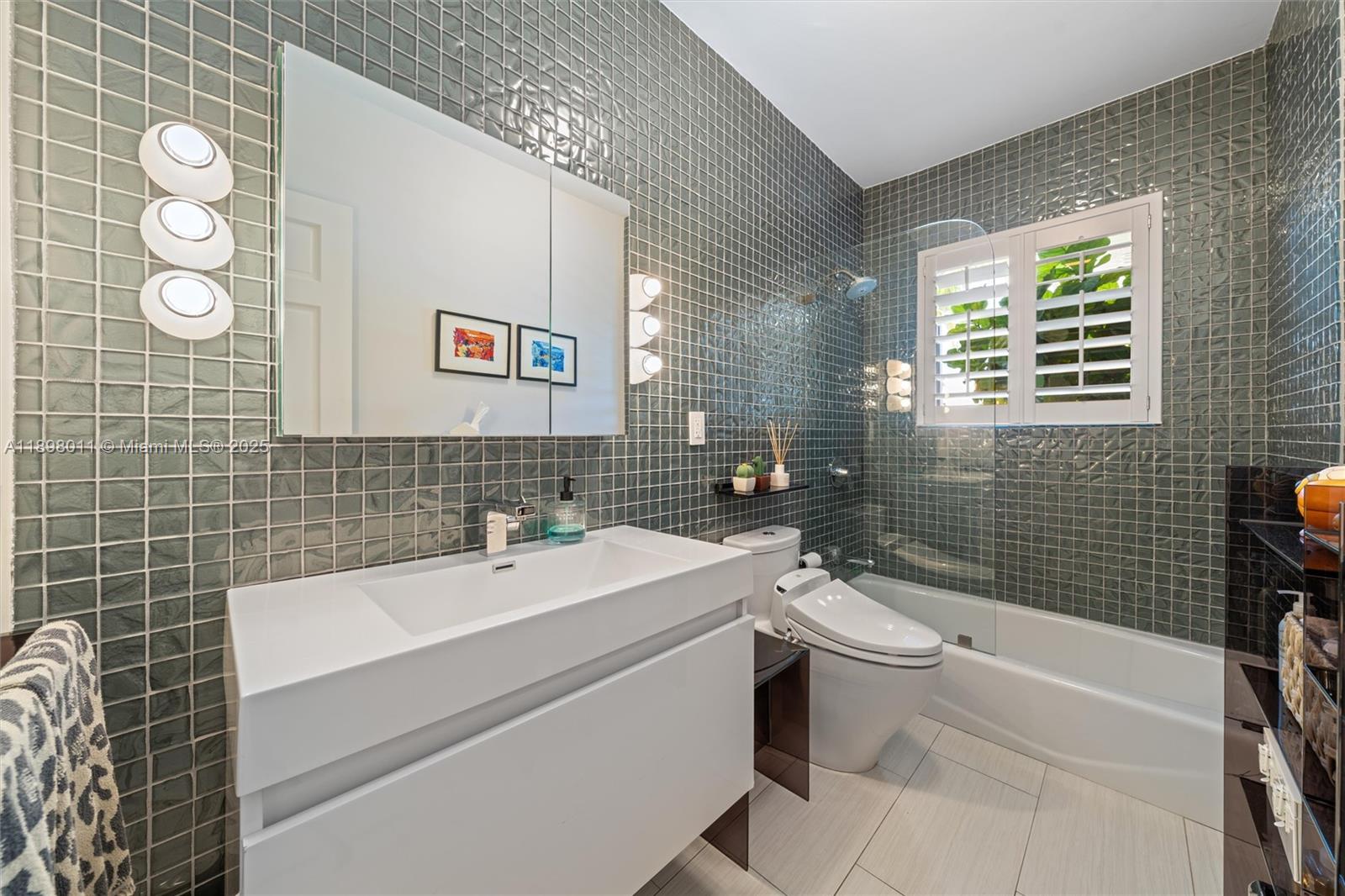 12944 Banyan Road North Miami, FL 33181 - Photo 20 of 26