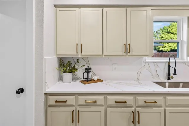 $444,000 | 821 Sandpiper Drive, Denton, TX 76205