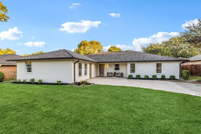 $444,000 | 821 Sandpiper Drive, Denton, TX 76205