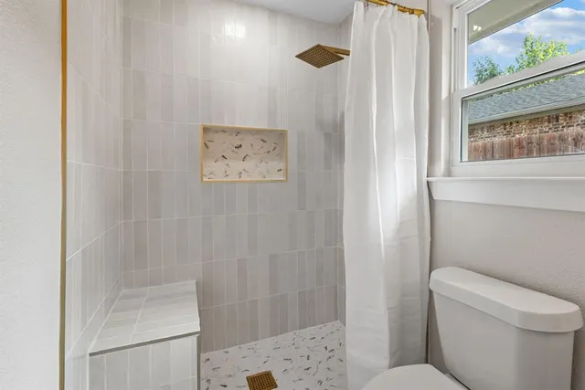 $444,000 | 821 Sandpiper Drive, Denton, TX 76205