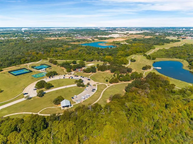 $444,000 | 821 Sandpiper Drive, Denton, TX 76205