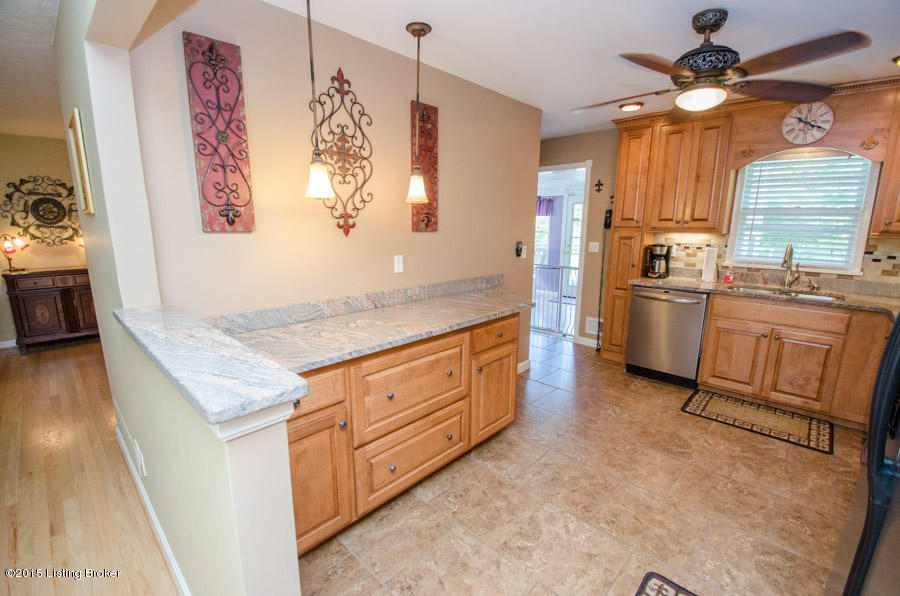 5304 Chenoweth Run Road Louisville, KY 40299 - Photo 16 of 66 Kitchen