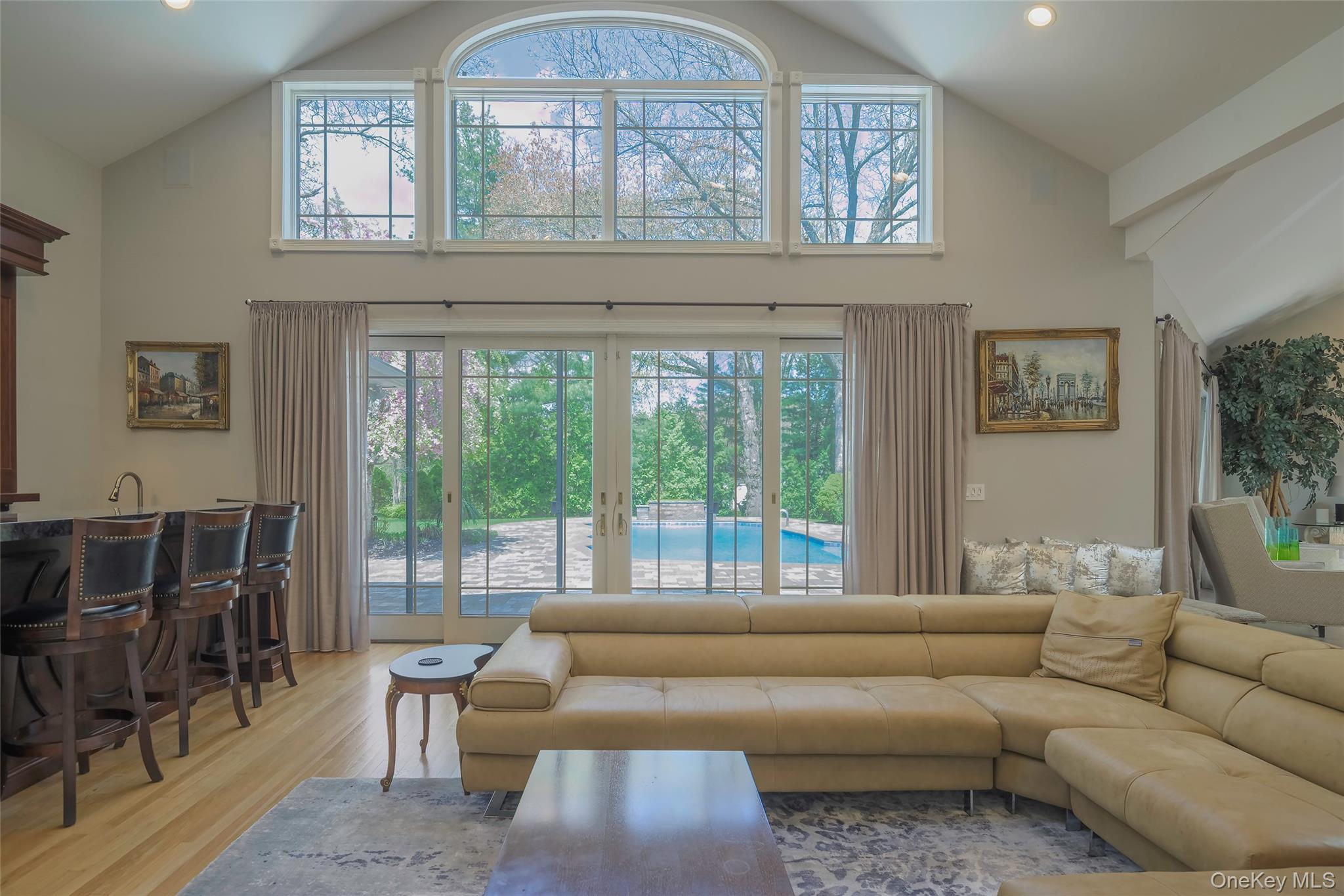 1095 Pine Valley Road Oyster Bay, NY 11771 - Photo 19 of 50