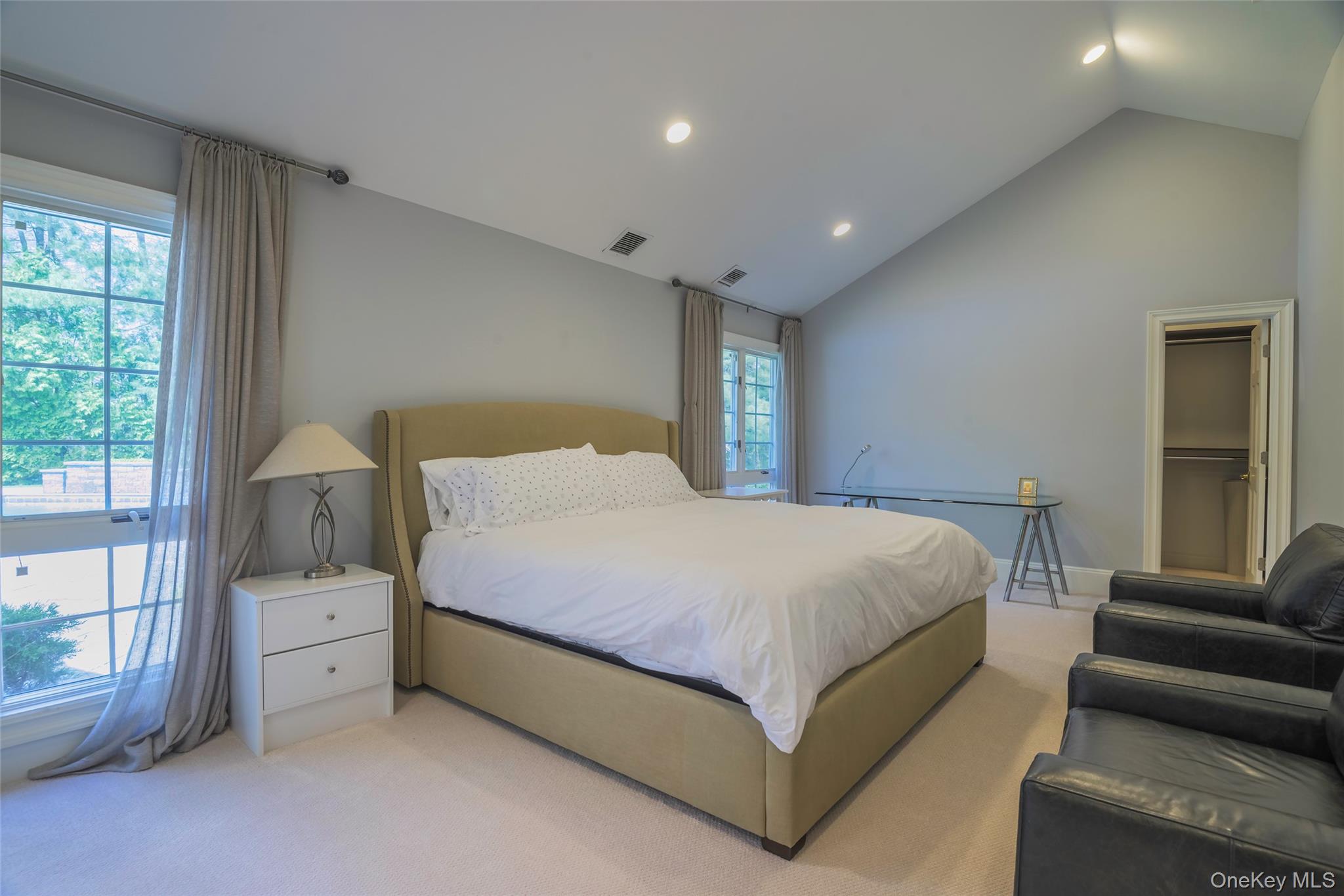 1095 Pine Valley Road Oyster Bay, NY 11771 - Photo 27 of 50