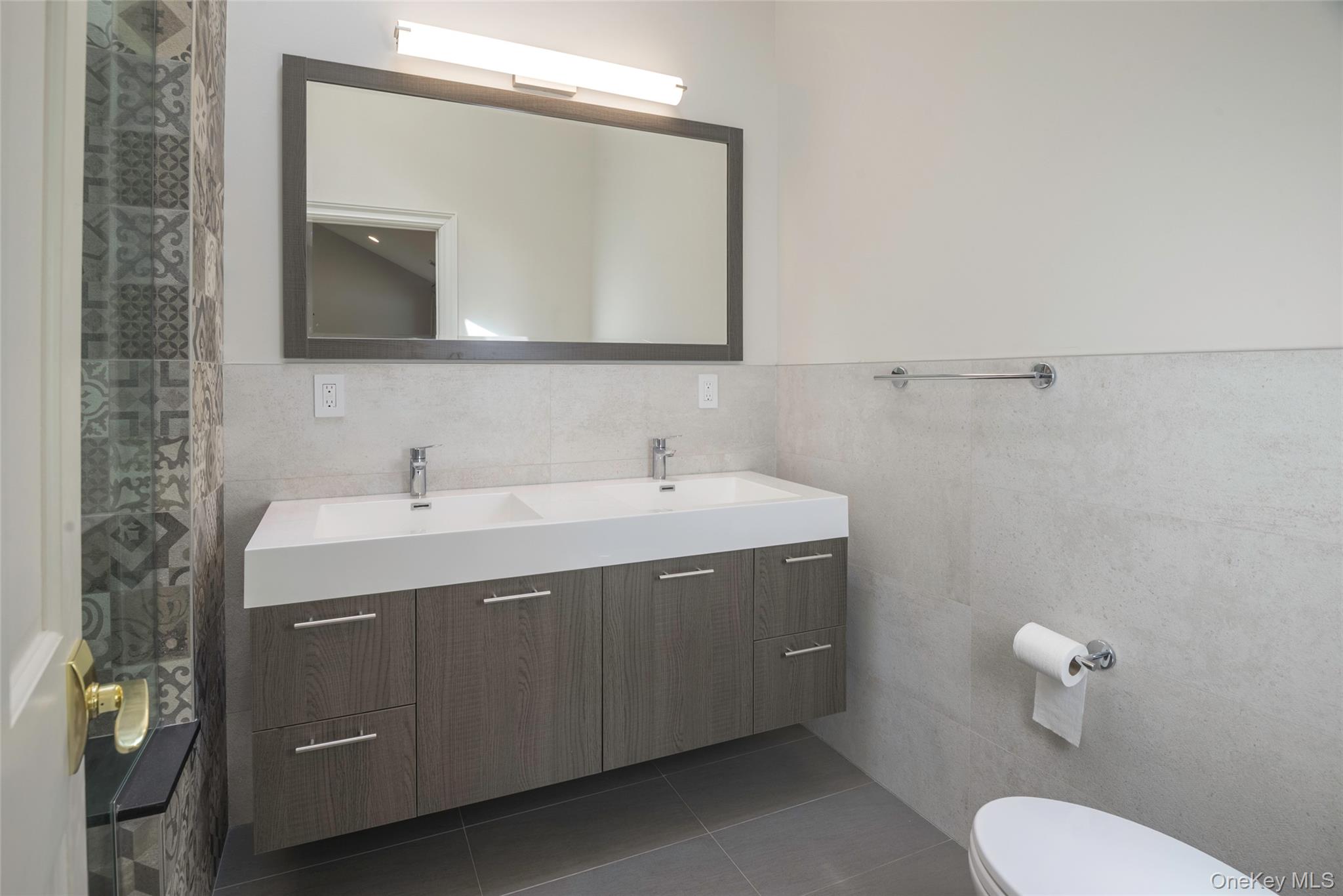 1095 Pine Valley Road Oyster Bay, NY 11771 - Photo 29 of 50