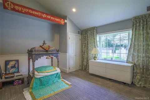 $3,499,999 | 1095 Pine Valley Road, Oyster Bay, NY 11771
