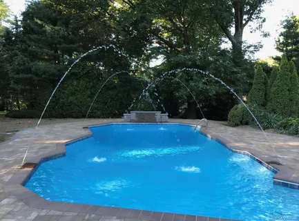 $3,499,999 | 1095 Pine Valley Road, Oyster Bay, NY 11771