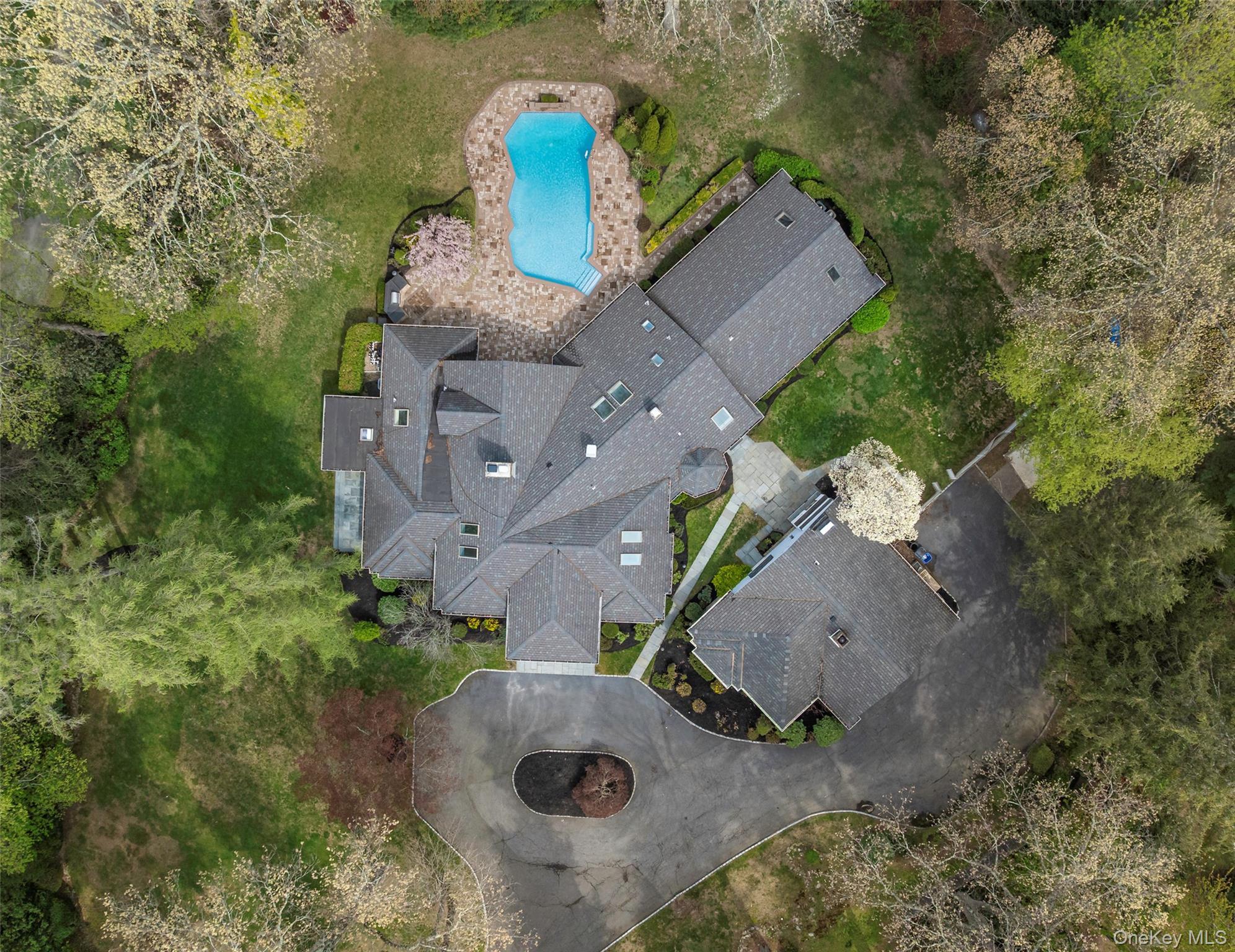 1095 Pine Valley Road Oyster Bay, NY 11771 - Photo 49 of 50