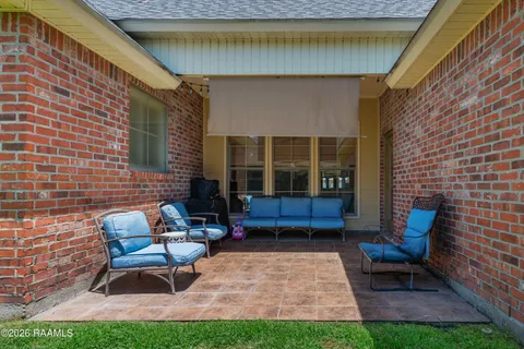 $294,000 | 112 Tonbridge Drive, Lafayette, LA 70508