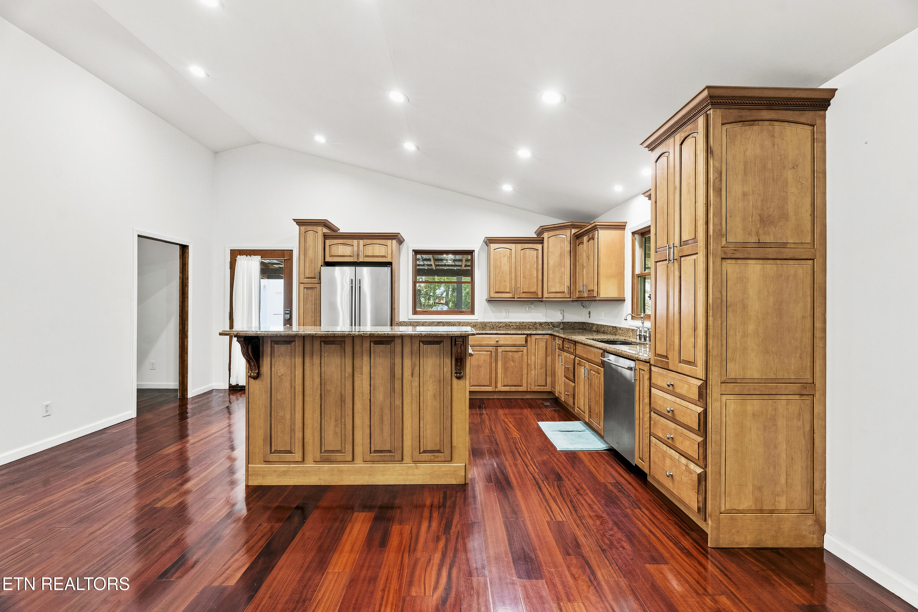 735 Pollard Road Kodak, TN 37764 - Photo 7 of 53 Open and airy