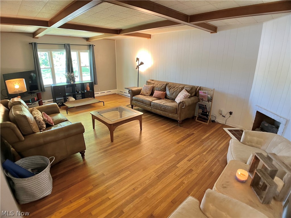 18012 Cornwall Road Cleveland, OH 44119 - Photo 3 of 12 Gallery Image 3