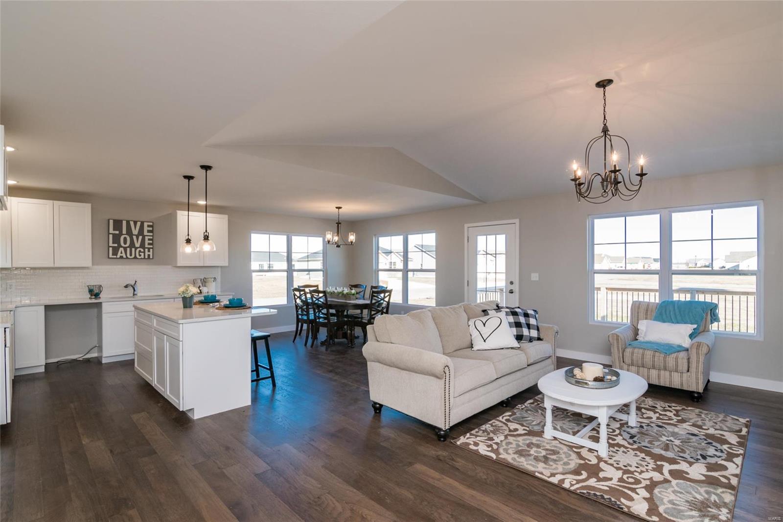 212 Ranchero Drive Hamel, IL 62046 - Photo 5 of 30
