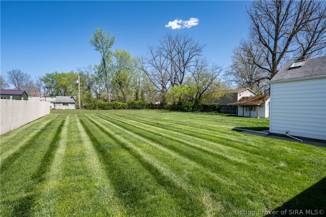 1520 Maple Court New Albany, IN 47150 - Photo 28 of 35