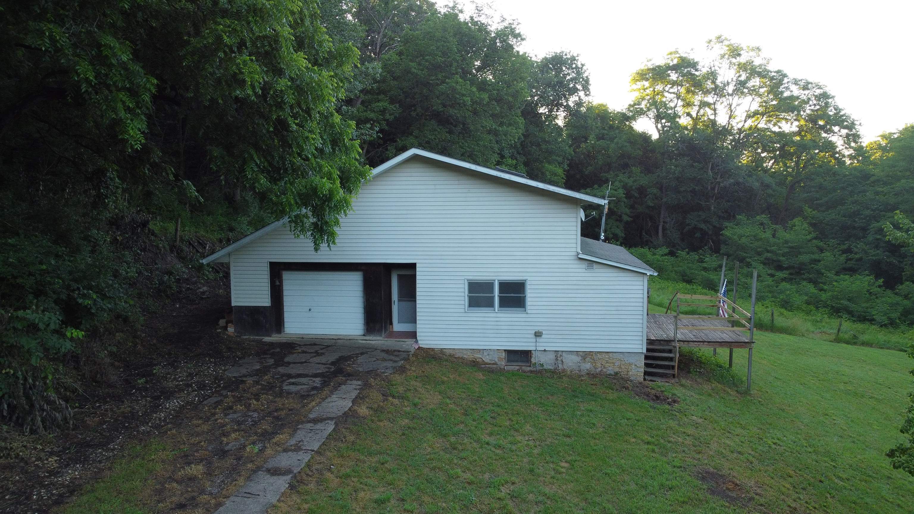 8497 South Good Hope Road Elizabeth, IL 61028 - Photo 15 of 57 Gallery Image 15