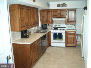 20 Hempstead Road Hamilton, NJ 08610 - Photo 5 of 6 Gallery Image 5