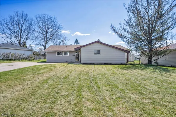 $219,900 | 5863 Kimberly Drive, Bedford, OH 44146