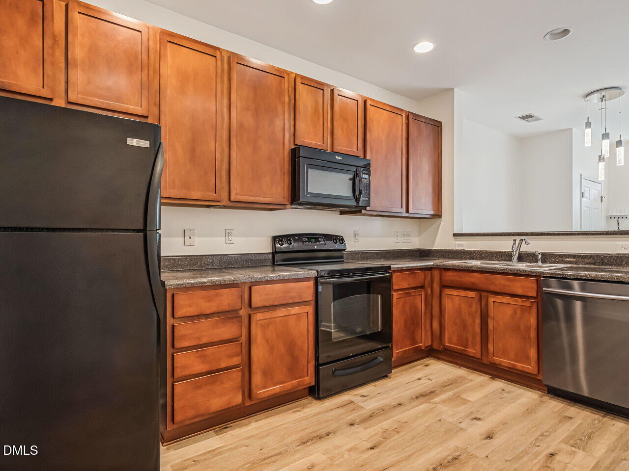 1120 Renewal Place, Unit 105 Raleigh, NC 27603 - Photo 12 of 29 012-1280x960-kitchen