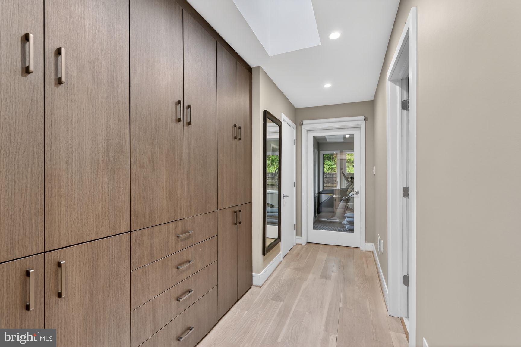 3605 Military Road Arlington, VA 22207 - Photo 27 of 43 Custom Closets in Primary Suite