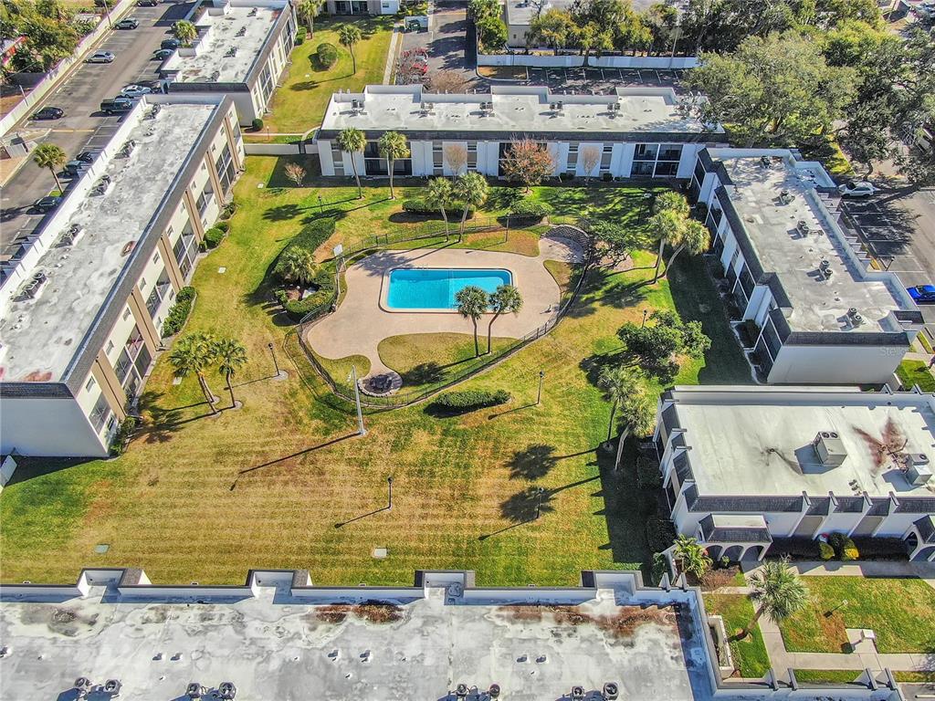 801 Russell Lane, Unit 255 Brandon, FL 33510 - Photo 21 of 22 an aerial view of a swimming pool