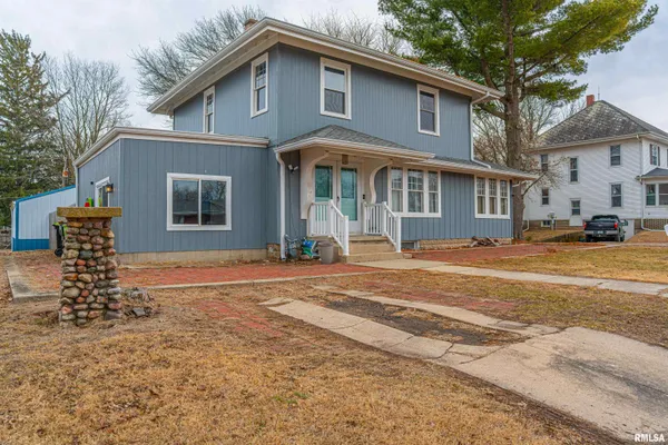 $175,000 | 525 North Vine Street, Mount Pulaski, IL 62548
