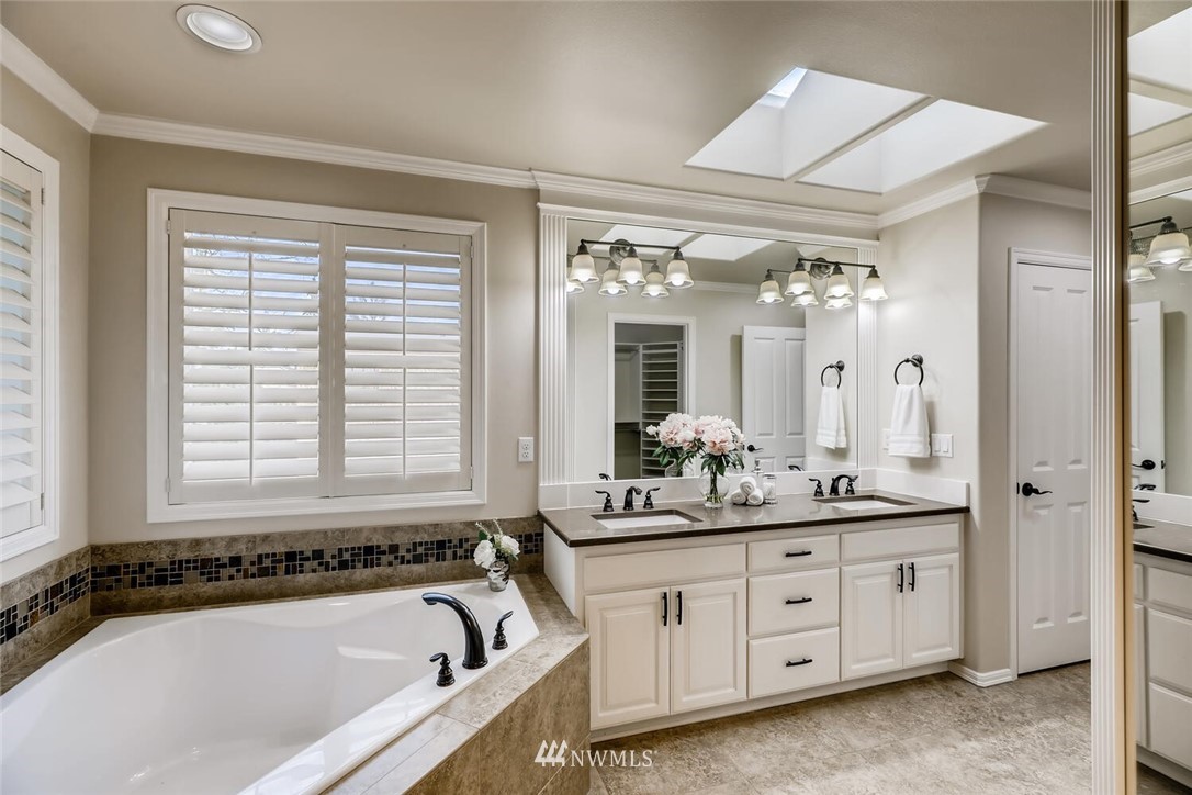 20812 37th Drive Southeast Bothell, WA 98021 - Photo 14 of 22