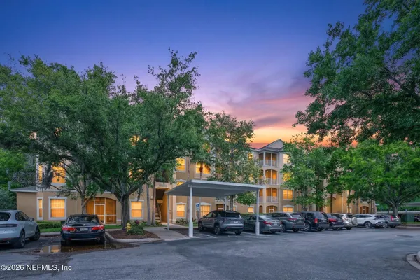 $2,100 | 7801 Point Meadows Drive, Unit 1205, Jacksonville, FL 32256