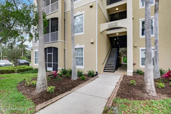 $2,100 | 7801 Point Meadows Drive, Unit 1205, Jacksonville, FL 32256