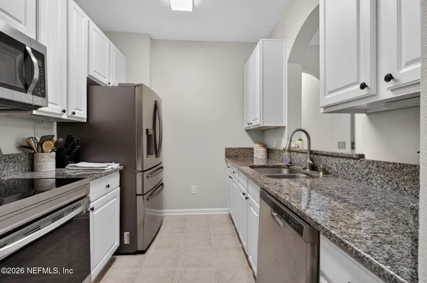 $2,100 | 7801 Point Meadows Drive, Unit 1205, Jacksonville, FL 32256