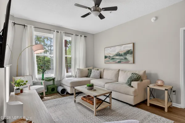 $2,100 | 7801 Point Meadows Drive, Unit 1205, Jacksonville, FL 32256