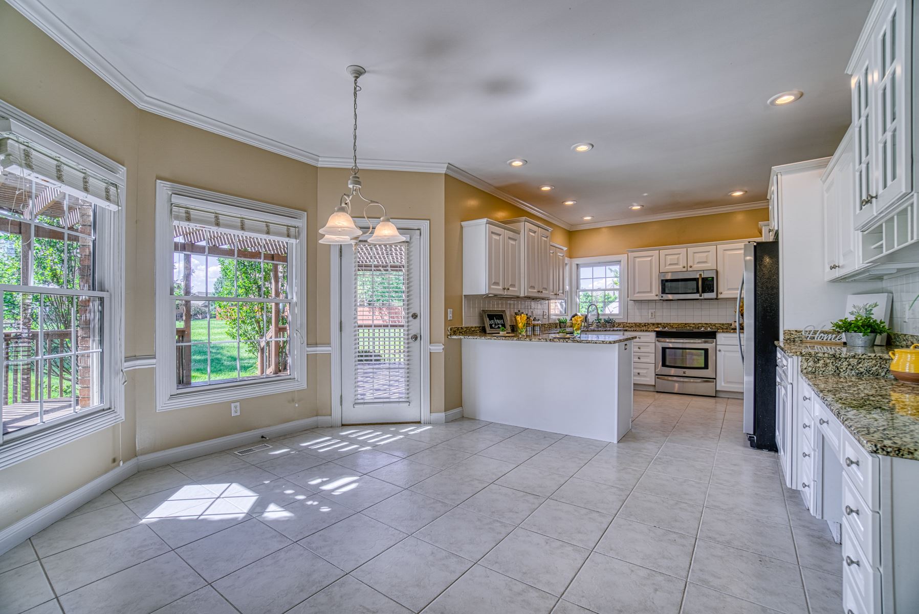 2033 Waters Ridge Drive Newburgh, IN 47630 - Photo 12 of 36 Gallery Image 12