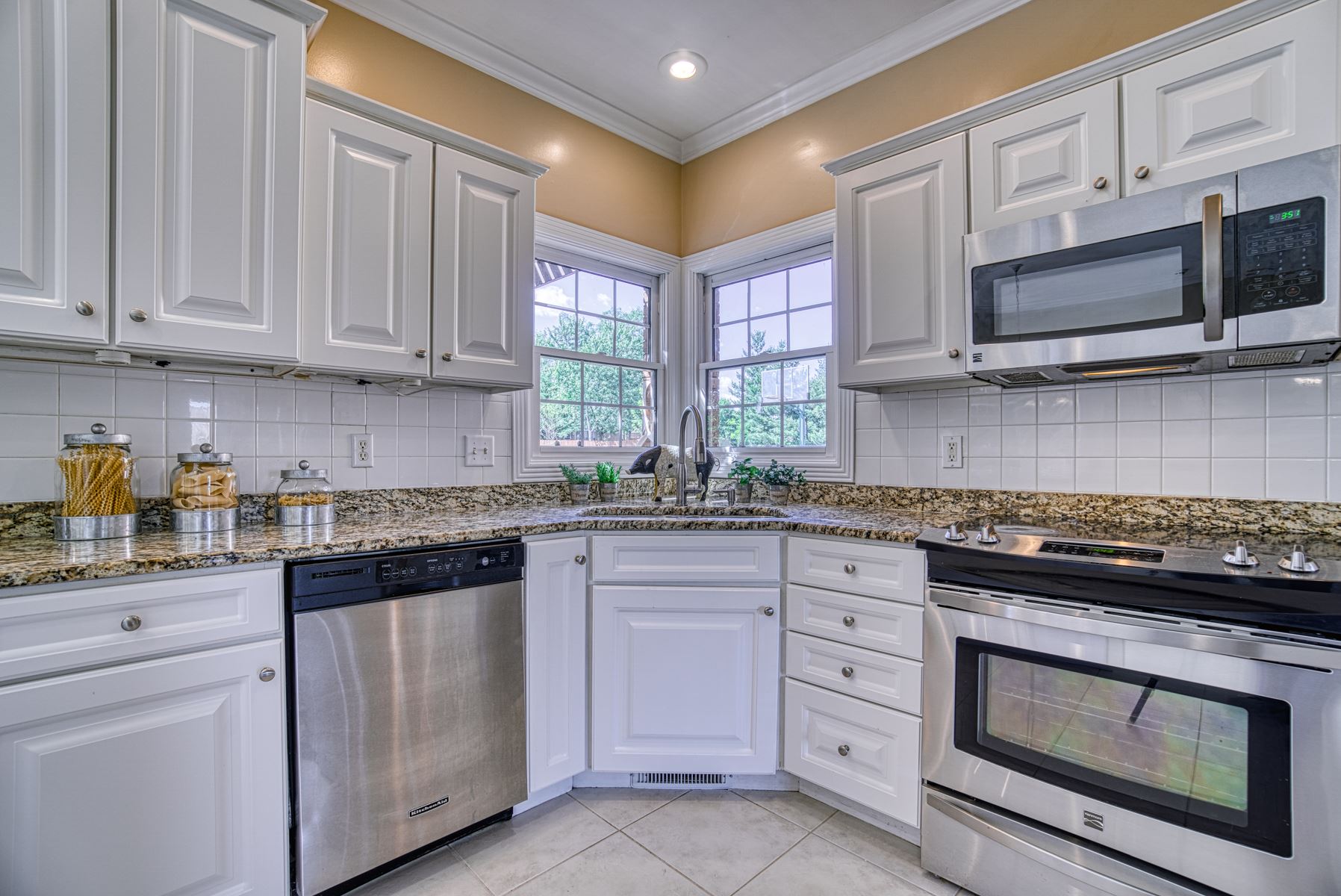 2033 Waters Ridge Drive Newburgh, IN 47630 - Photo 16 of 36 Gallery Image 16