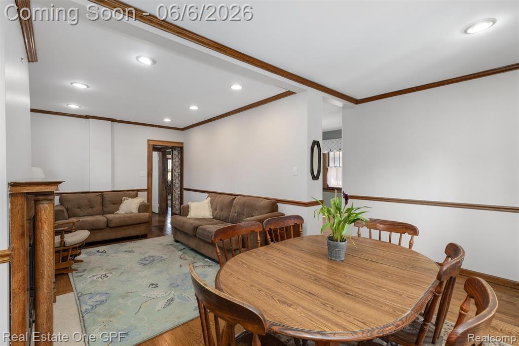 957 Fisher Road Grosse Pointe, MI 48230 - Photo 22 of 38