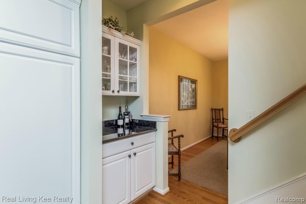 1777 Chase Drive Rochester, MI 48307 - Photo 18 of 53 017-1688888-medium.jpg