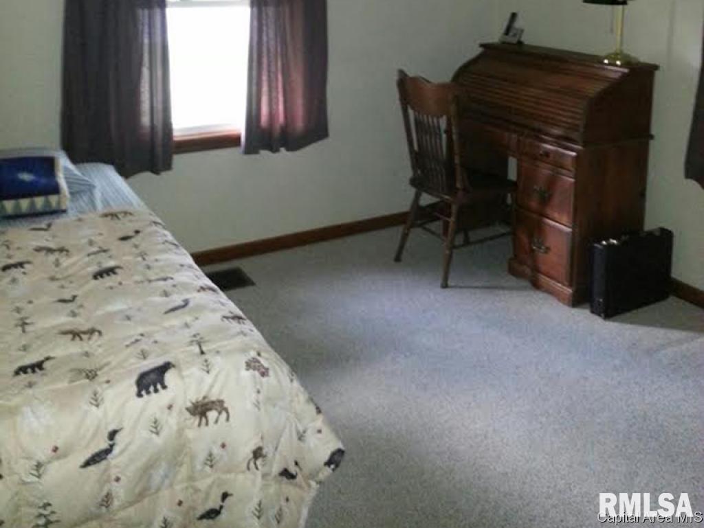 3017 Louise Lane Springfield, IL 62702 - Photo 8 of 16