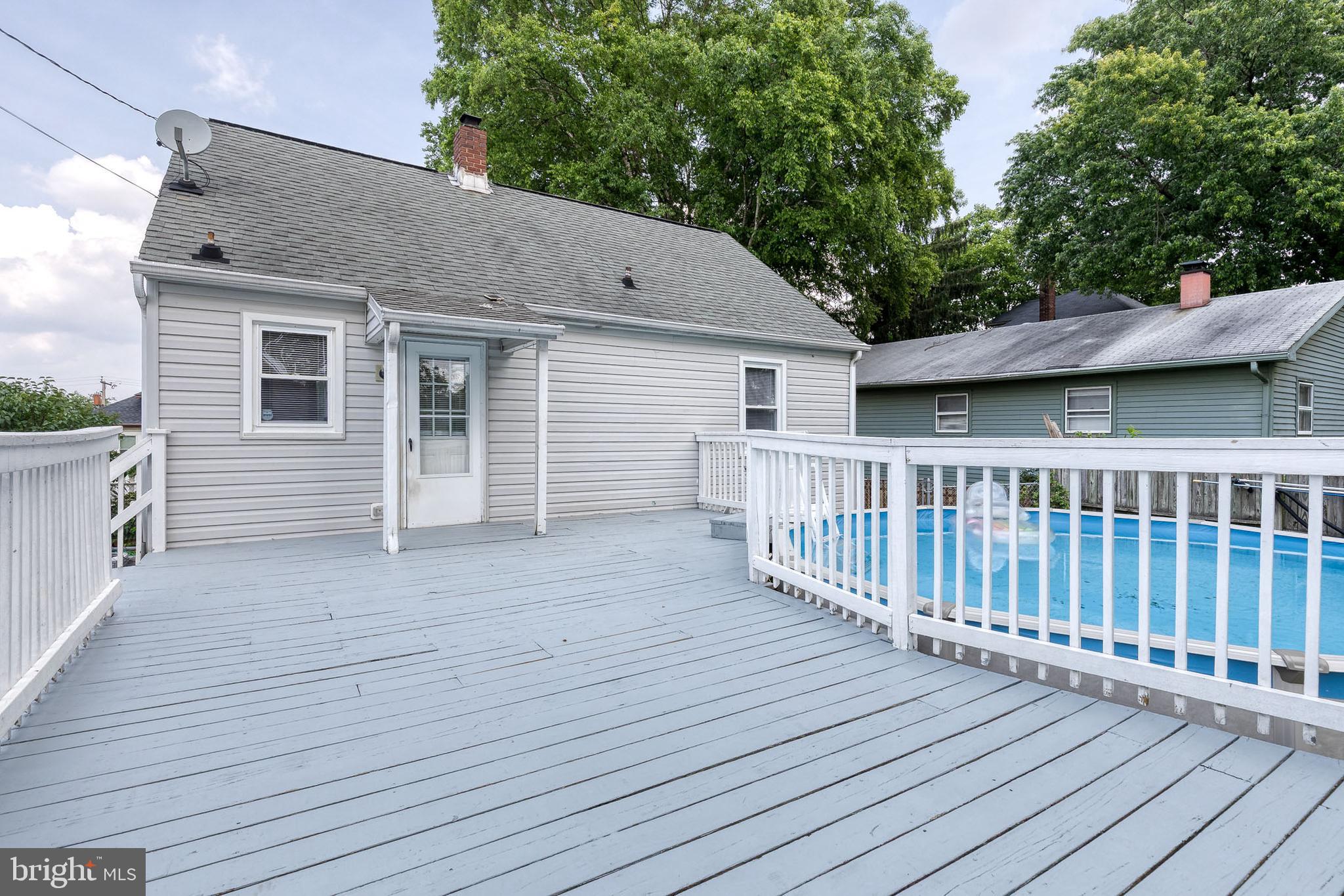 113 West Hilltop Road Baltimore, MD 21225 - Photo 30 of 45