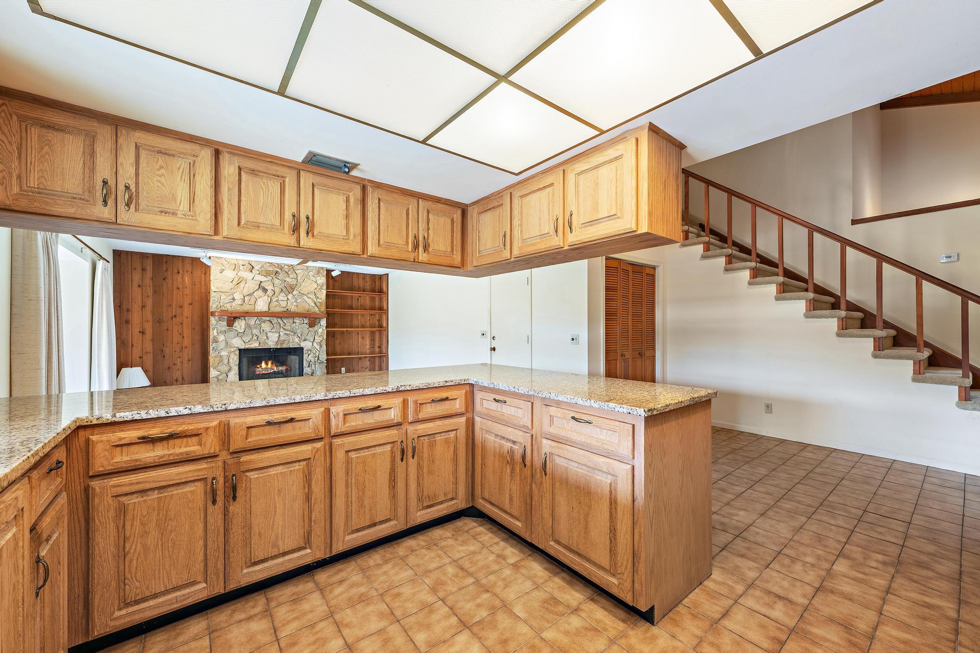 8090 Native Dancer Road East Palm Beach Gardens, FL 33418 - Photo 14 of 26 KItchen