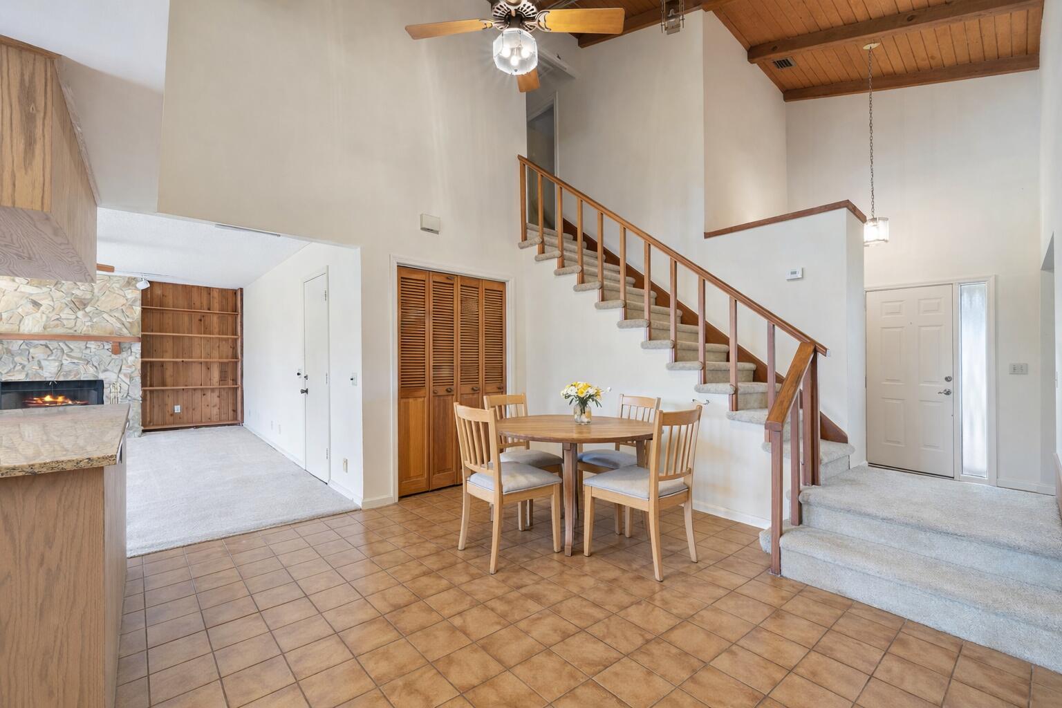 8090 Native Dancer Road East Palm Beach Gardens, FL 33418 - Photo 15 of 26 Dining & Kitchen