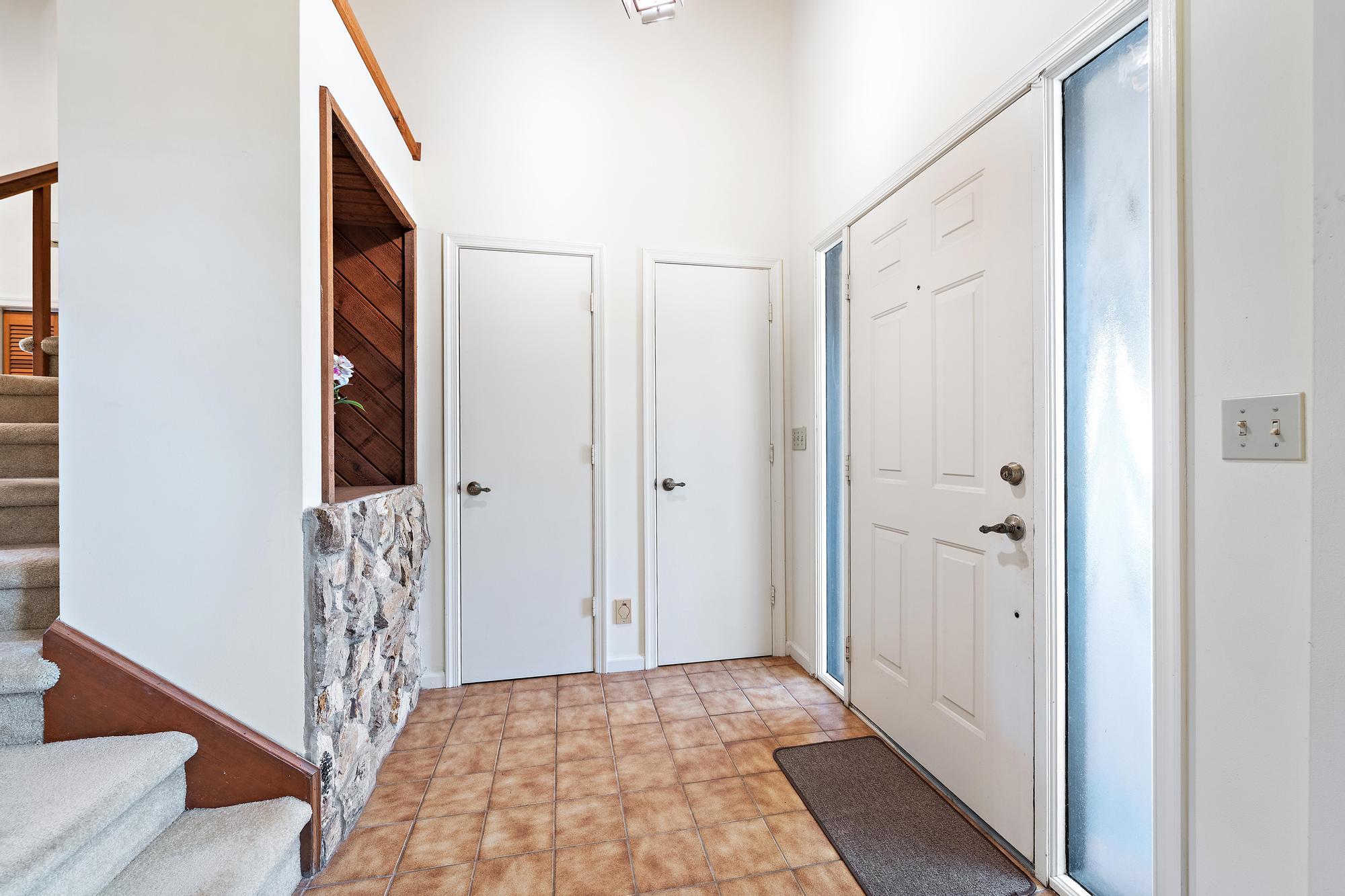 8090 Native Dancer Road East Palm Beach Gardens, FL 33418 - Photo 16 of 26 Foyer