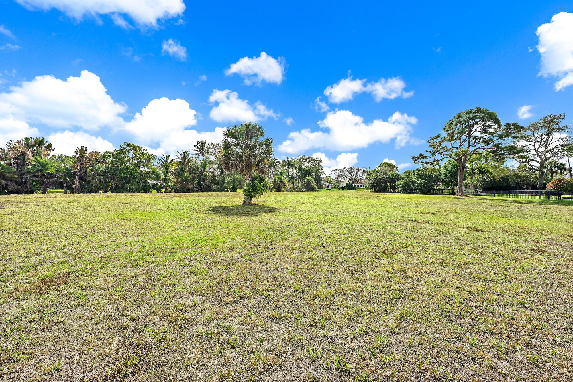 8090 Native Dancer Road East Palm Beach Gardens, FL 33418 - Photo 23 of 26 Backyard