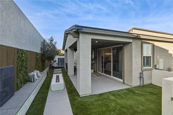 $941,000 | 10095 Gila River Street, Las Vegas, NV 89178