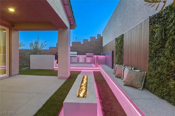 $941,000 | 10095 Gila River Street, Las Vegas, NV 89178