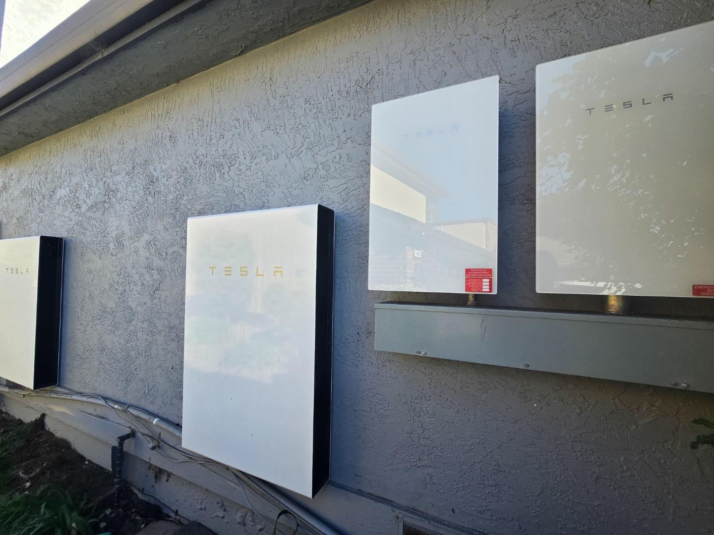 2329 Burning Tree Road Half Moon Bay, CA 94019 - Photo 27 of 35 a bathroom with a bathtub and a sink