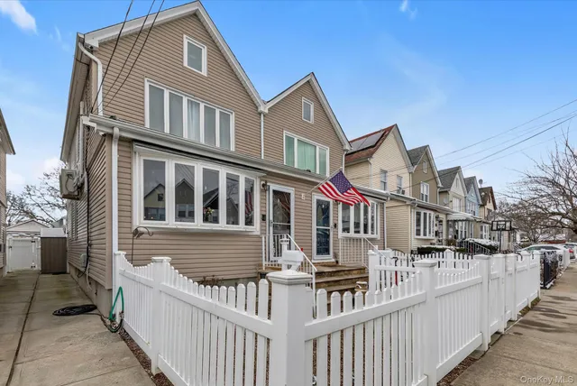 $799,000 | 247-15 89th Avenue | Bellerose